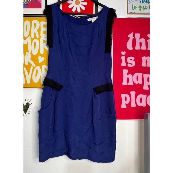 BCBGGeneration Women’s Blue Sheath Dress Size 6 Black Trim Sleeveless Pockets - Picture 1 of 5